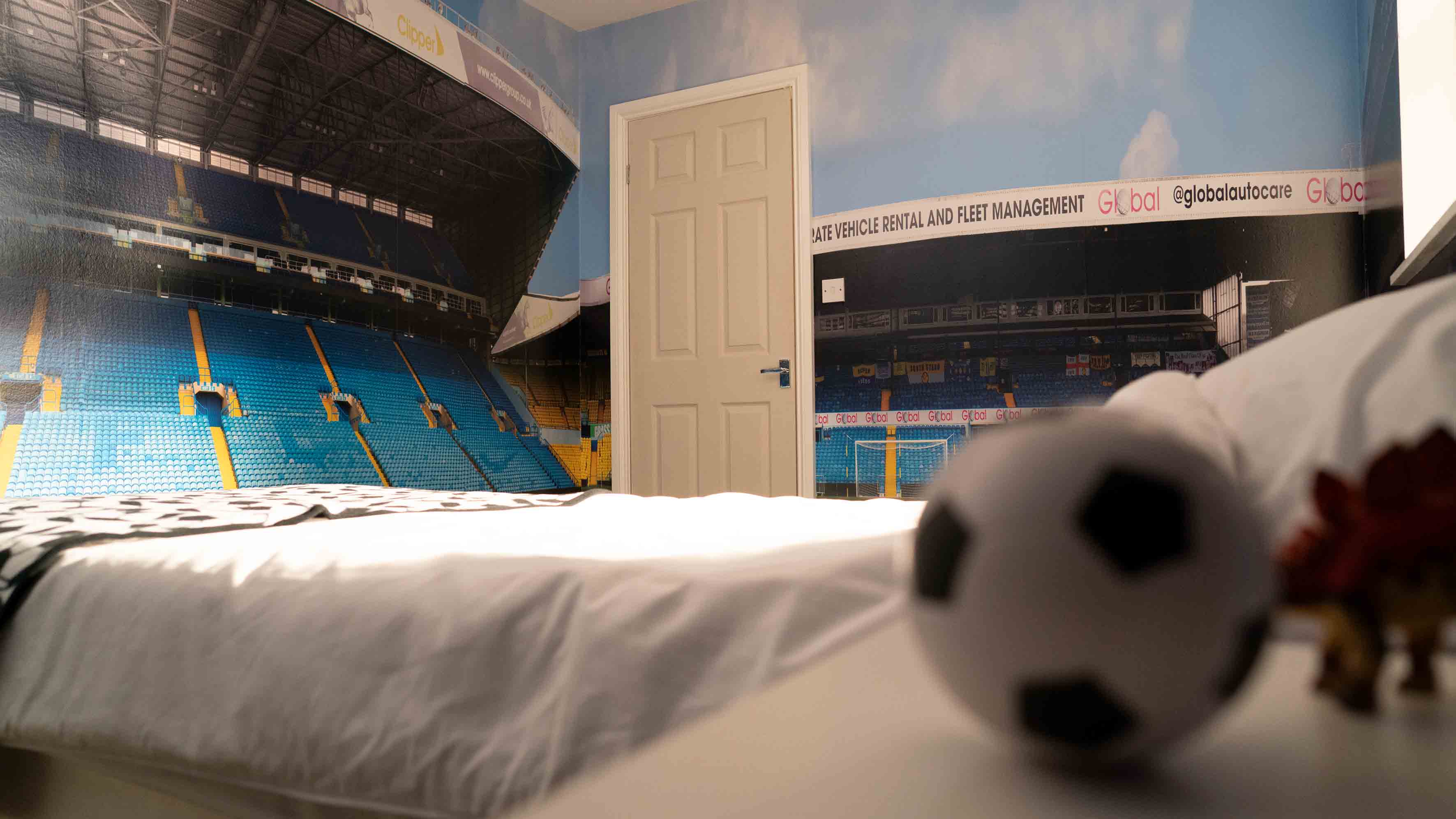 Leeds United 360º Elland Road Stadium Wallpaper | Arenaroom