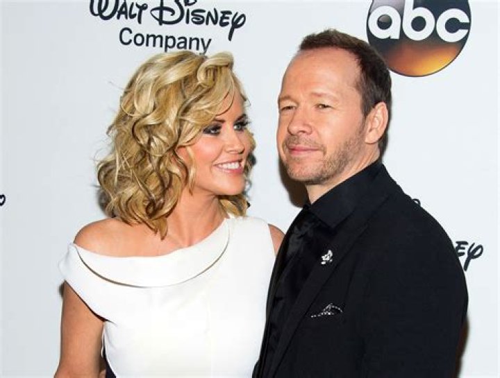 Why Is Jenny McCarthy And Donnie Wahlberg Getting A Divorce?